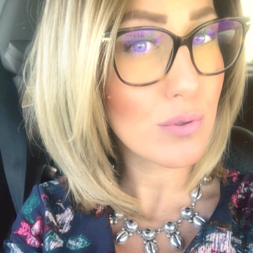 Meet your Posher, Danielle